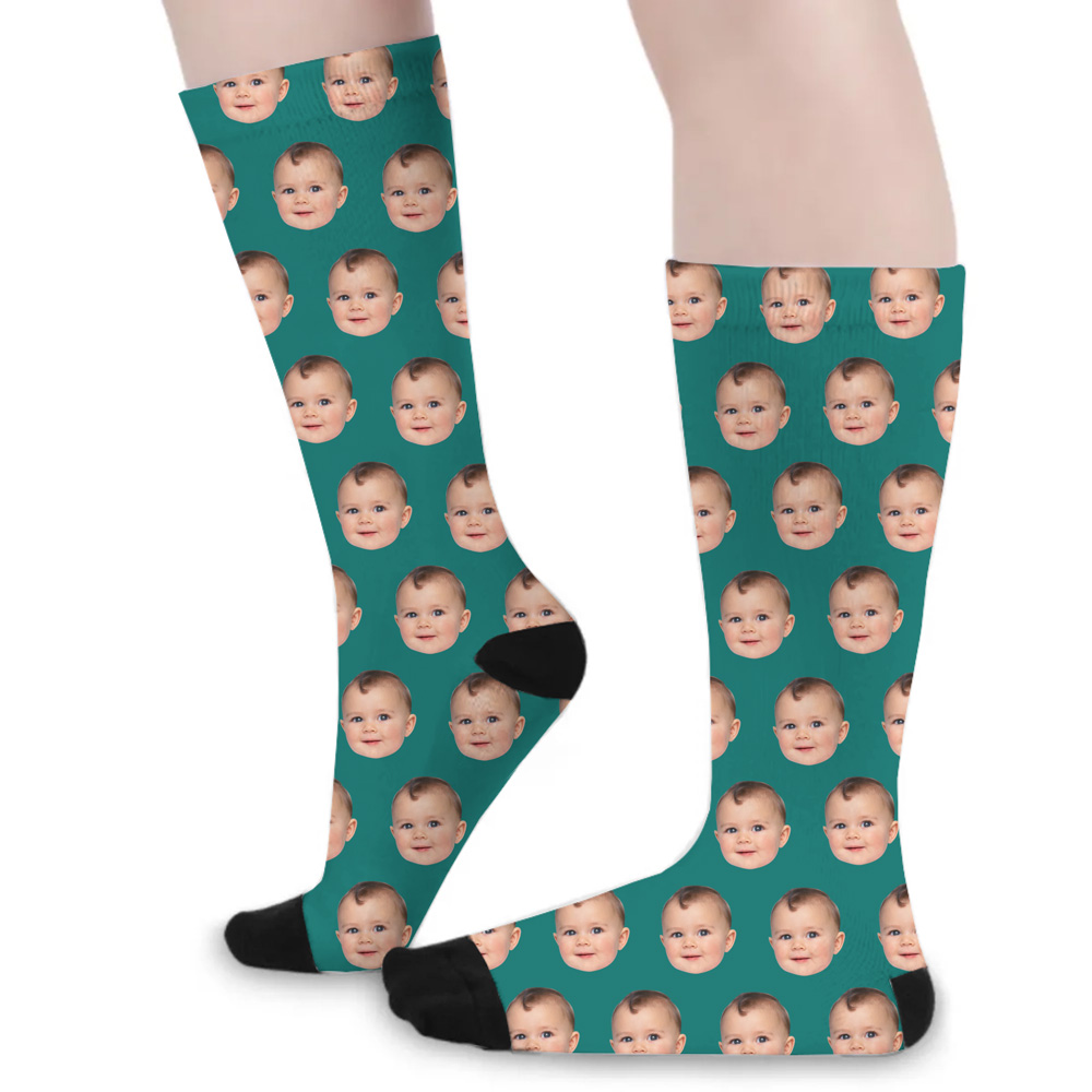 [Live Preview] Personalized Christmas Socks With Faces On Them