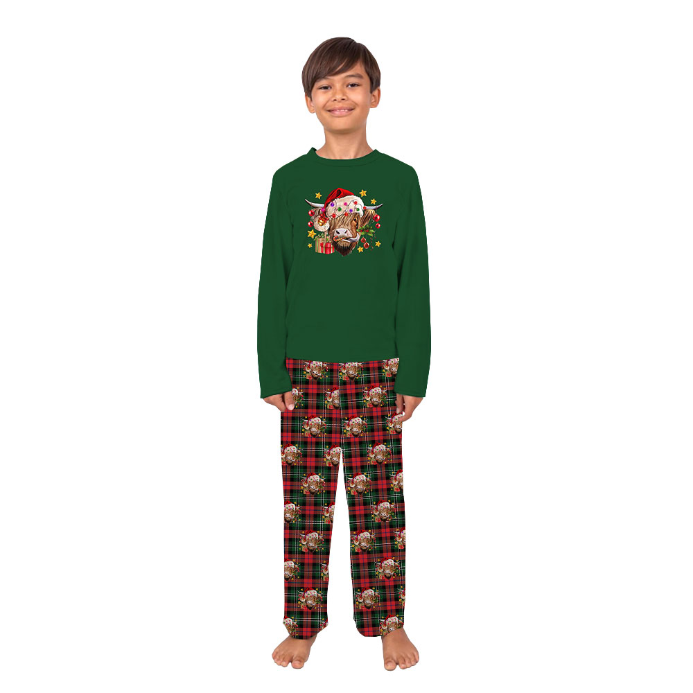 Funny Highland Cow Heifers Christmas Pajamas Holiday Green Red